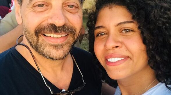 إليك صياغة جديدة للعنوان :
 ريهام عاصم الاستايلست تفارق الحياة بعد صراع مع المرض