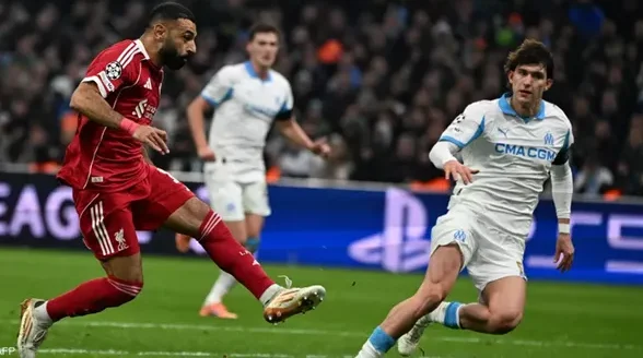 صلاح يعود ويواجه تحدي الحفاظ على توازن ليفربول