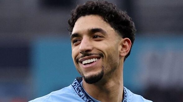 عمر مرموش يسجل هدفا جميلا لمانشستر سيتي أمام وولفرهامبتون