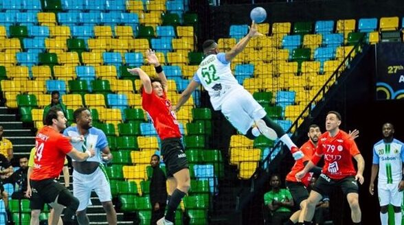 منتخب مصر يكتسح أوغندا ويتأهل للدور الرئيسي بأمم إفريقيا