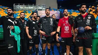 منتخب مصر يكتسح أوغندا ويتصدر مجموعته