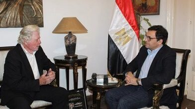 وزير الثقافة يبحث تحضيرات مهرجان القاهرة السينمائي الدولي مع حسين فهمي