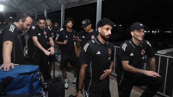 وليد صلاح الدين: الالتزام والروح وراء قوة الأهلي والشناوي وتريزيجيه مثال يحتذى