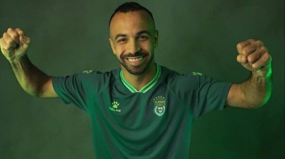 أفشة يوضح تفاصيل انتقاله إلى الاتحاد السكندري ودور وليد صلاح الدين