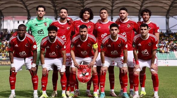 الاتحاد الإفريقي يعلن حكم مباراة الأهلي وشبيبة القبايل بدوري الأبطال