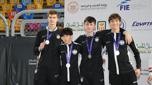 المجر تتوج بالميداليات في ختام كأس العالم لسيف المبارزة للناشئين